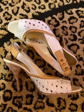 Miu Miu white and tan woven leather peep toe sling back sandals NEW size 40 9.5